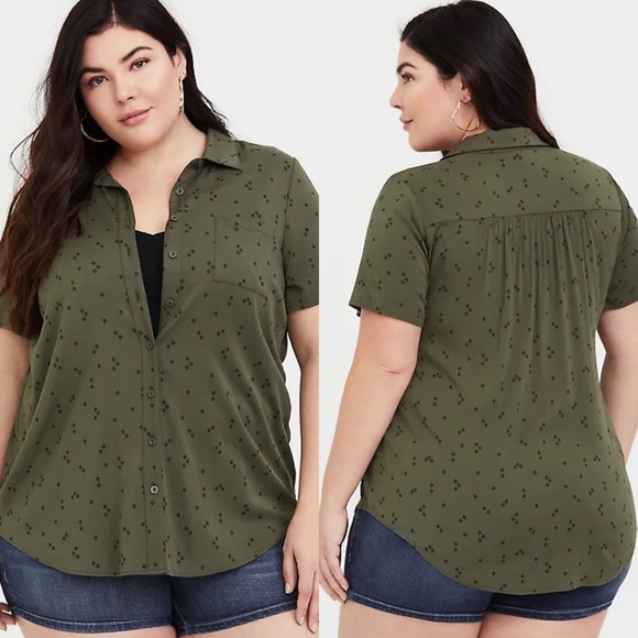 torrid Tops - Torrid | Stretch Challis Button-Front Shirt